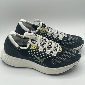 Nike React Escape RN Flyknit Black Sail Gold DC4269-002 Women's 8.5, Men's 7
